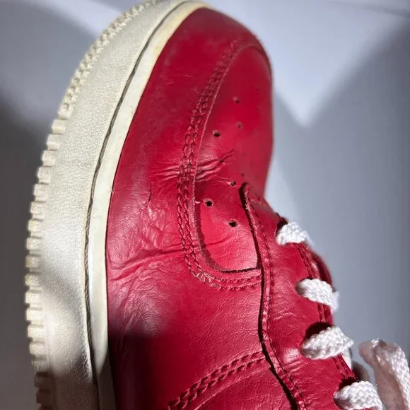 Nike Air Force 1 High Top Red Shoes Mens Size 10 Chenille Swoosh Sneakers AF1 BF - Picture 8 of 12